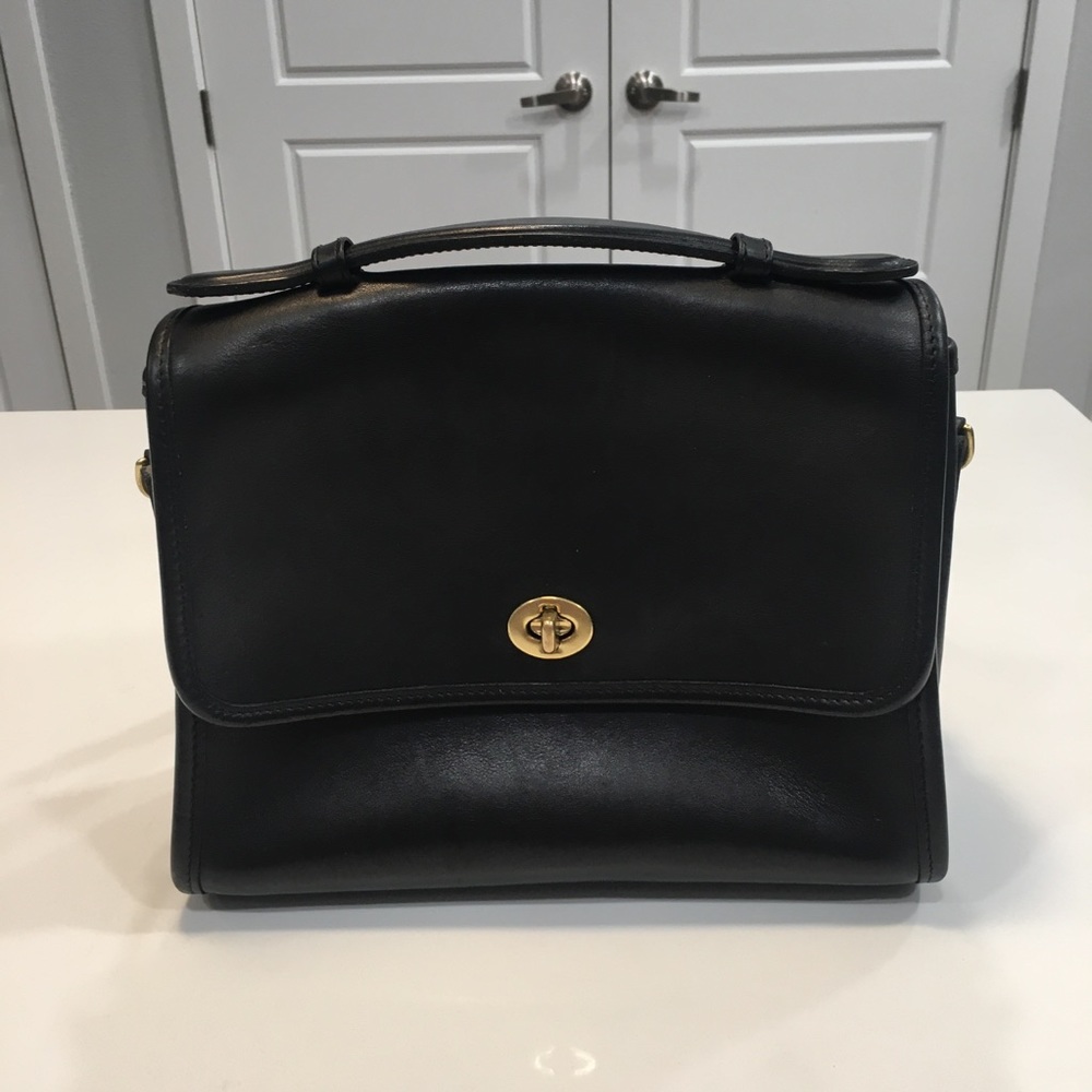Vintage Coach Court Crossbody Purse